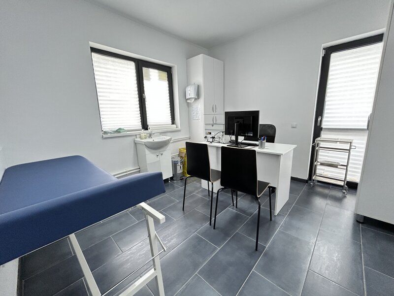 Corbeanca, spatiu comercial P+1+M