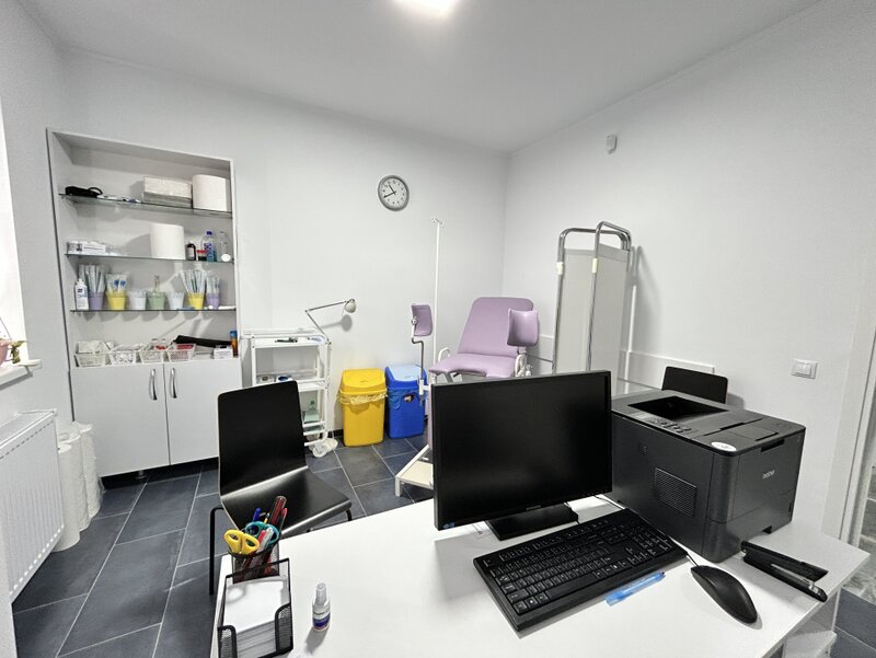 Corbeanca, spatiu comercial P+1+M